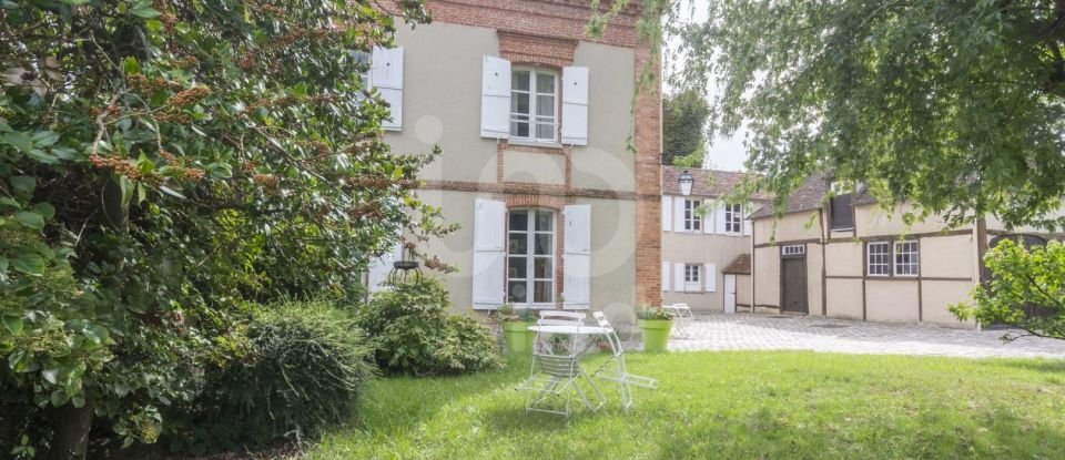 House 11 rooms of 244 m² in Dreux (28100)