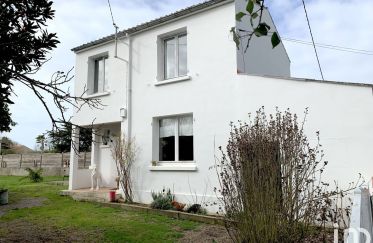 House 4 rooms of 92 m² in Château-d'Olonne (85180)