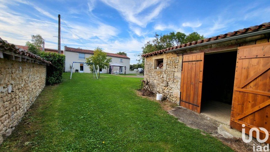 House 5 rooms of 134 m² in Foussais-Payré (85240)