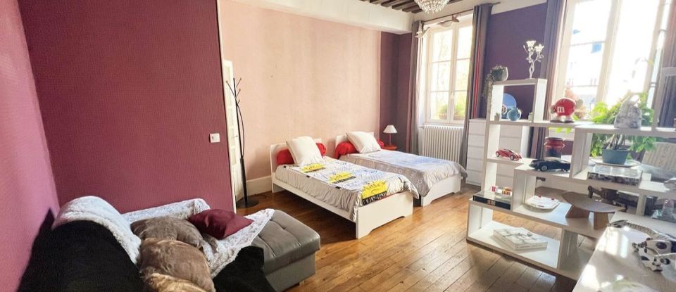 House 11 rooms of 240 m² in Nevers (58000)