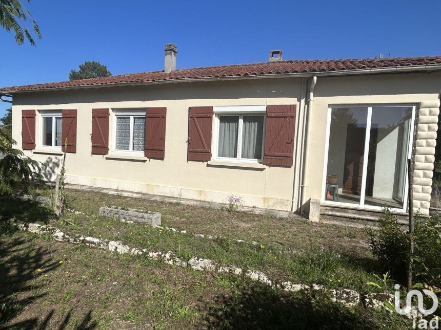 House 5 rooms of 98 m² in Lesparre-Médoc (33340)
