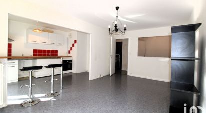 Apartment 3 rooms of 71 m² in Combs-la-Ville (77380)