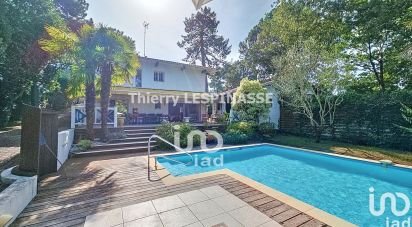 House 7 rooms of 233 m² in Arcachon (33120)
