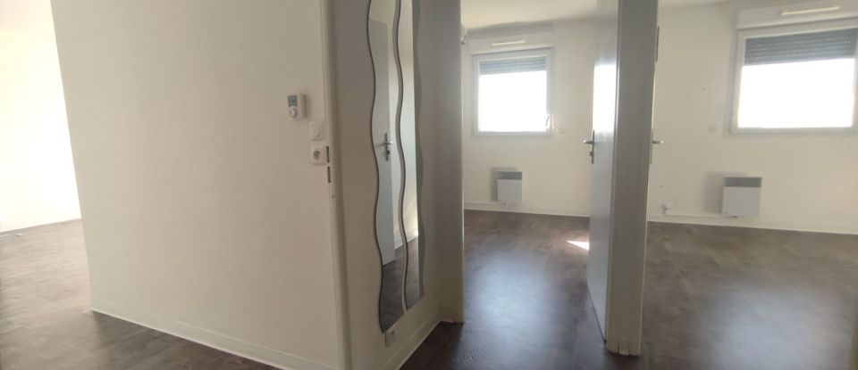 Apartment 3 rooms of 57 m² in Fréjus (83600)
