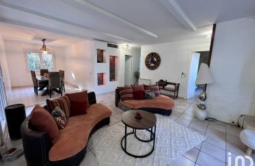 House 8 rooms of 120 m² in Saint-Yon (91650)