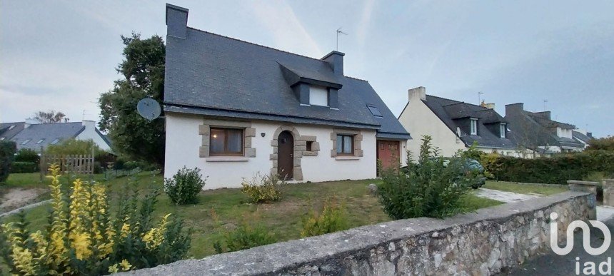 House 5 rooms of 98 m² in Larmor-Plage (56260)