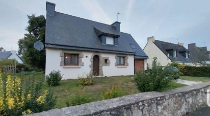 House 5 rooms of 98 m² in Larmor-Plage (56260)