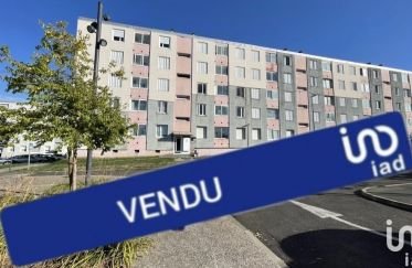 Appartement 4 pièces de 62 m² à Mourenx (64150)