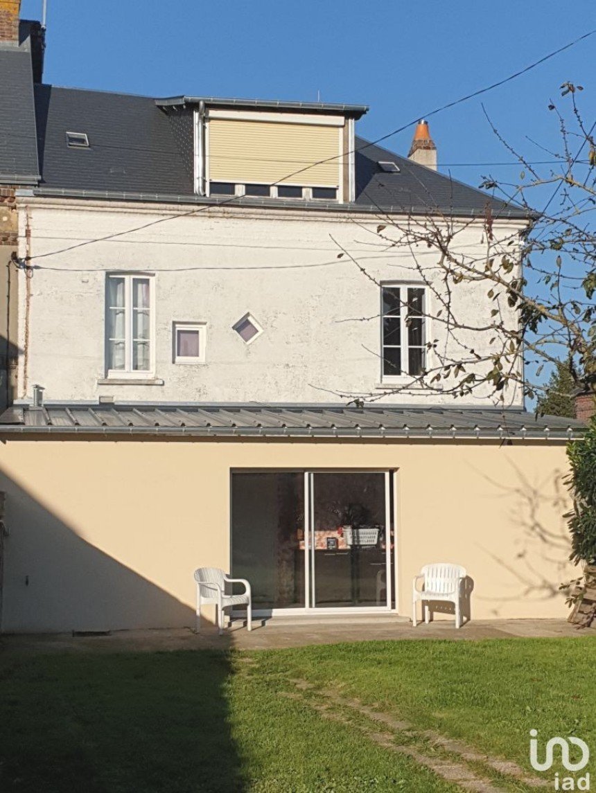Maison 6 pièces de 130 m² à Mesnil-en-Ouche (27330)