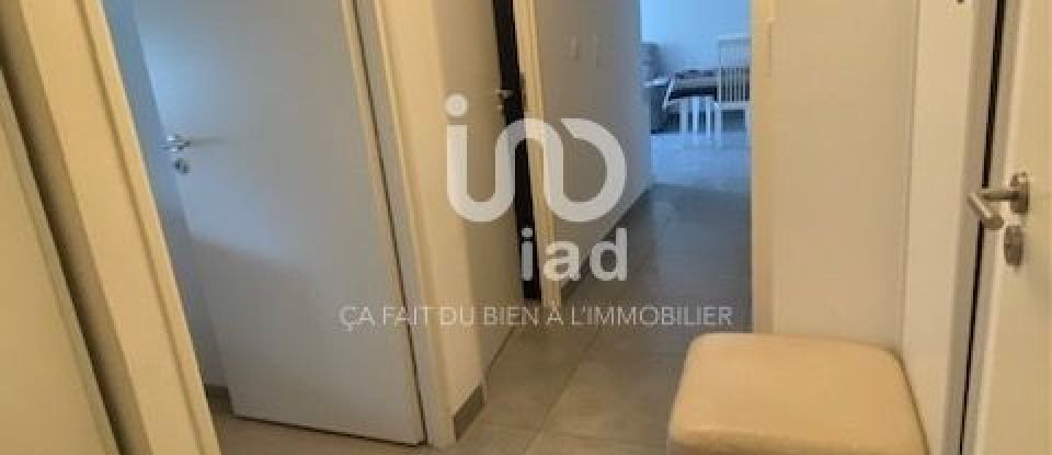 Apartment 3 rooms of 60 m² in Combs-la-Ville (77380)
