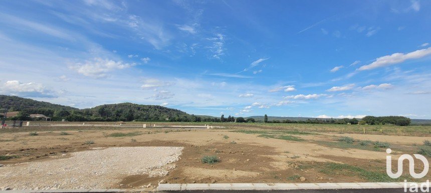 Land of 450 m² in Piolenc (84420)