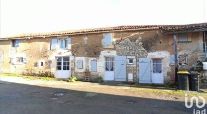 House 7 rooms of 210 m² in Saint-Pierre-le-Vieux (85420)