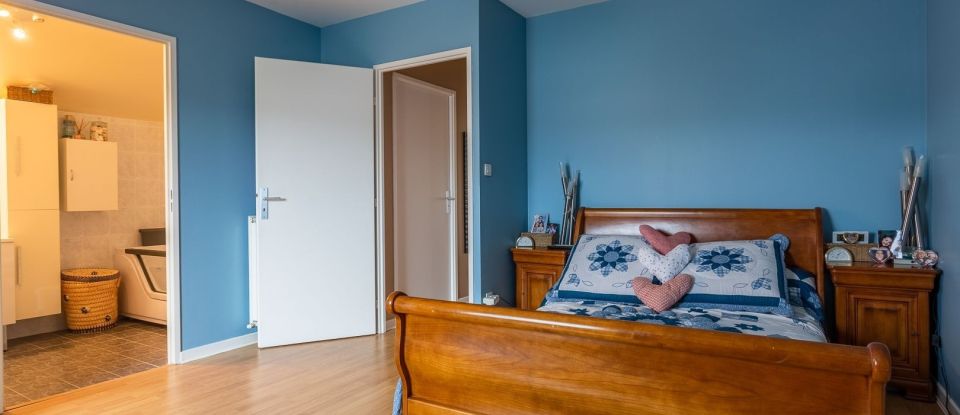 Apartment 5 rooms of 123 m² in Corbeil-Essonnes (91100)