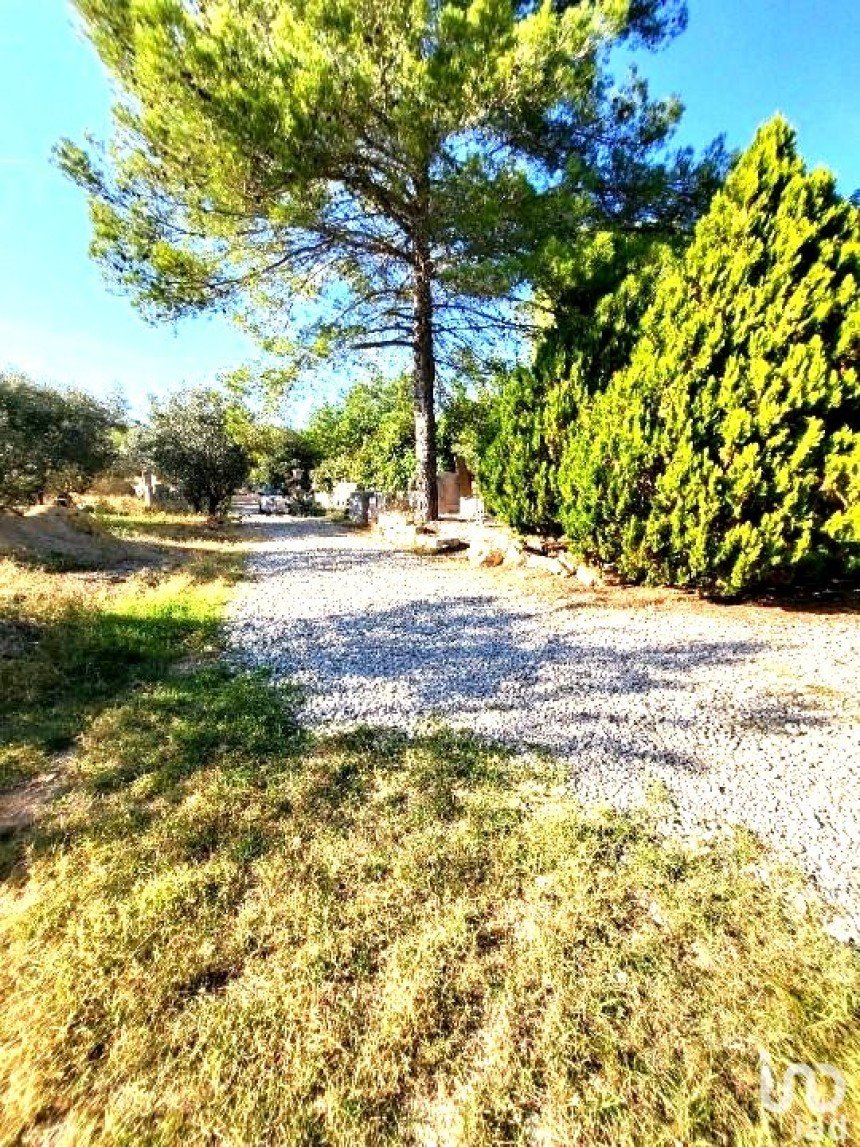 Land of 1,000 m² in Callas (83830)