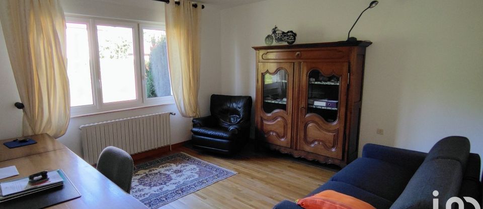 House 5 rooms of 119 m² in Vatimont (57580)