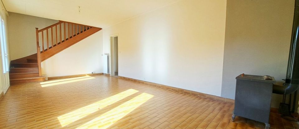 Maison 4 pièces de 76 m² à Logron (28200)