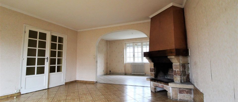 House 6 rooms of 143 m² in Saint-Hilaire-du-Harcouët (50600)