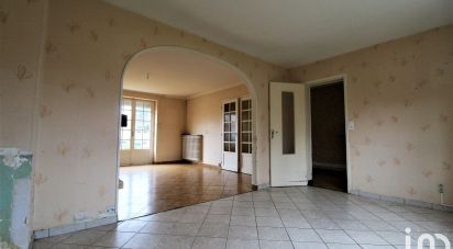 Maison 6 pièces de 143 m² à Saint-Hilaire-du-Harcouët (50600)
