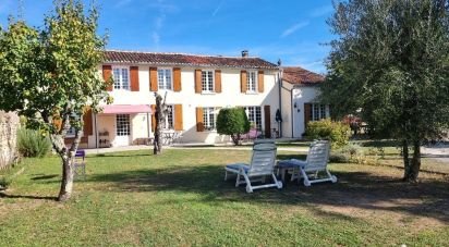 House 9 rooms of 256 m² in Sigogne (16200)
