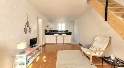 Apartment 3 rooms of 73 m² in Versailles (78000)