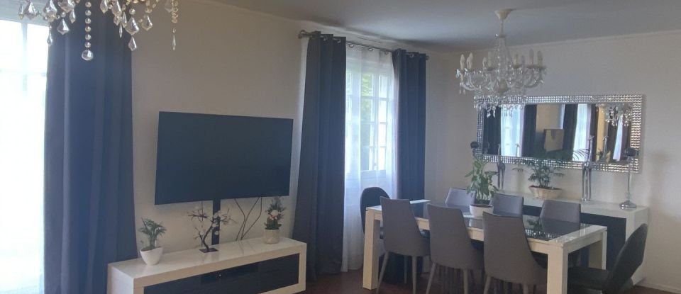 House 9 rooms of 174 m² in Vernouillet (28500)