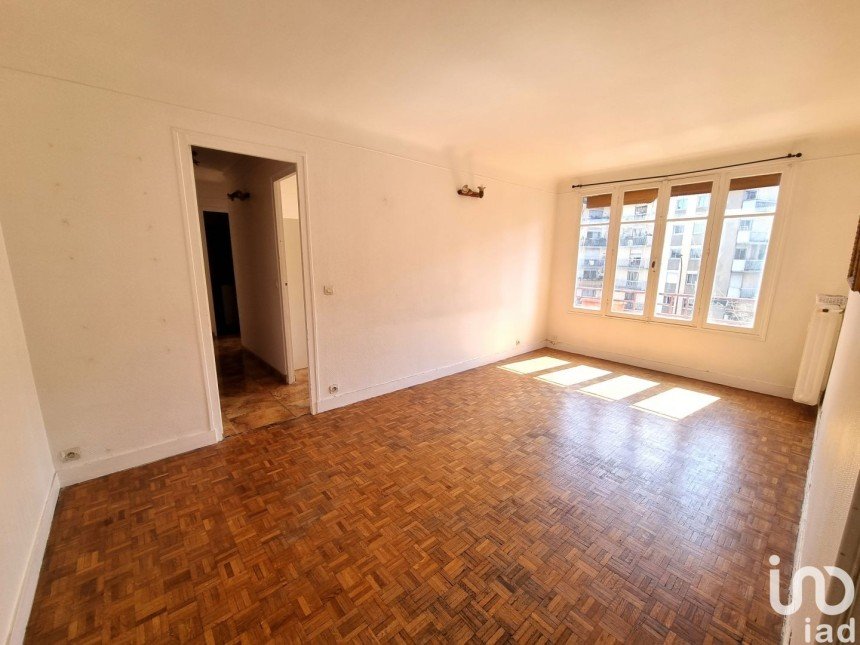 Apartment 3 rooms of 60 m² in Paris (75018)