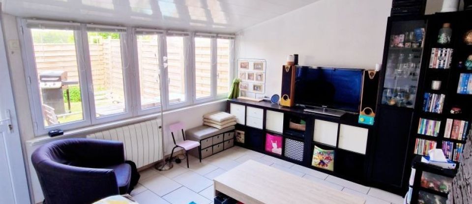 House 5 rooms of 85 m² in Moussy-le-Neuf (77230)