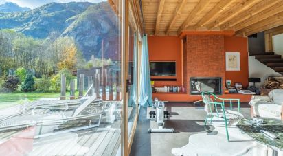 House 7 rooms of 235 m² in Le Bourg-d'Oisans (38520)