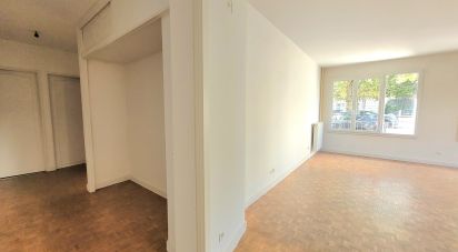 Apartment 3 rooms of 82 m² in Versailles (78000)
