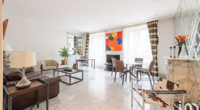 Apartment 2 rooms of 70 m² in Paris (75008)