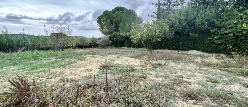 Land of 1,304 m² in Clarensac (30870)