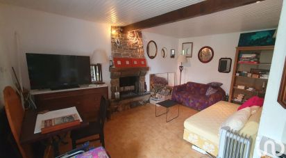 House 3 rooms of 76 m² in Bourbriac (22390)