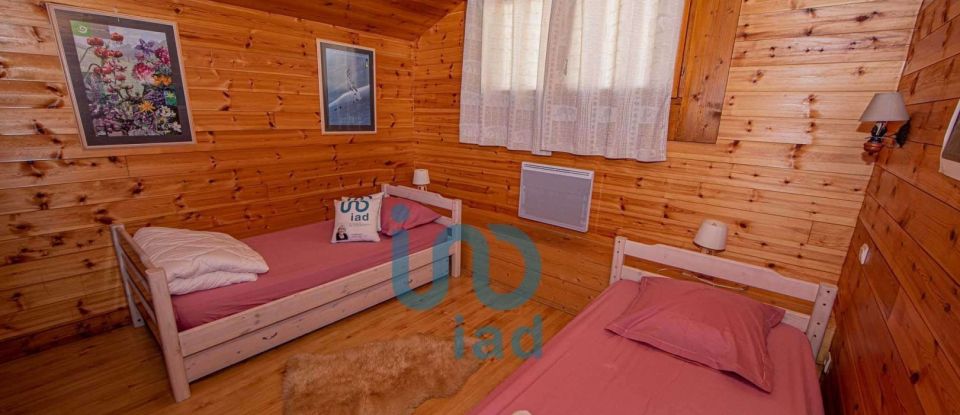 House 11 rooms of 405 m² in LA FOUX D'ALLOS (04260)