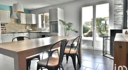 House 5 rooms of 111 m² in Roye (80700)