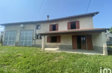 House 4 rooms of 135 m² in Courpière (63120)