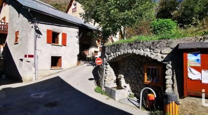 House 4 rooms of 130 m² in LES DEUX-ALPES (38860)