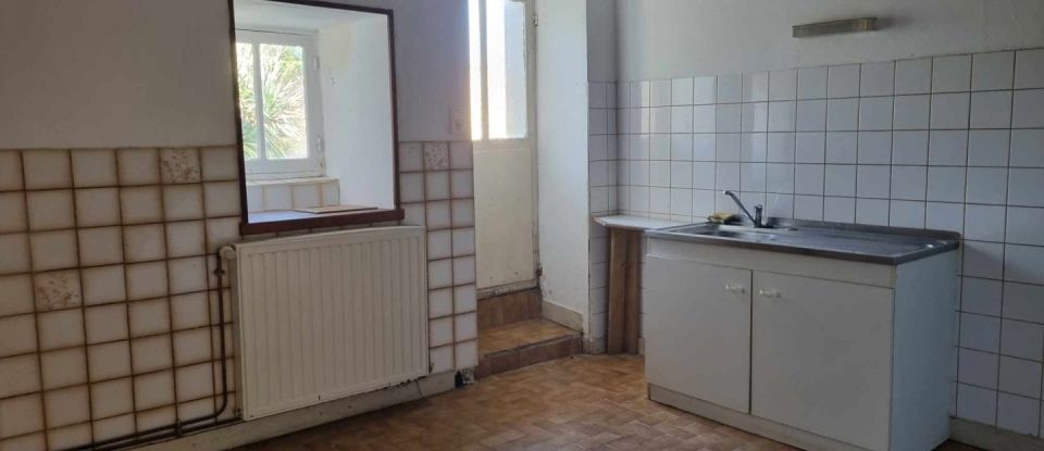 House 3 rooms of 84 m² in - (86700)