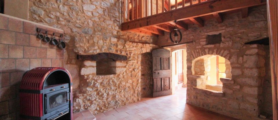 House 11 rooms of 182 m² in Lussan (30580)