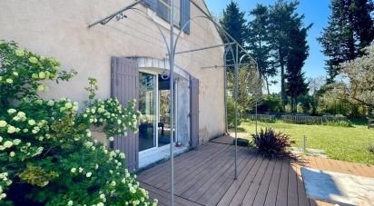 Country house 6 rooms of 207 m² in Cabannes (13440)