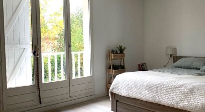 House 7 rooms of 162 m² in Noisy-le-Roi (78590)