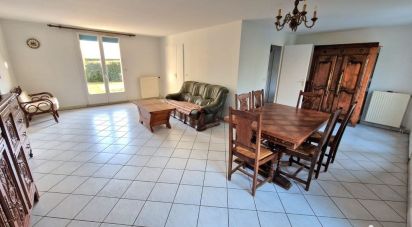 House 9 rooms of 224 m² in Mandres-les-Roses (94520)