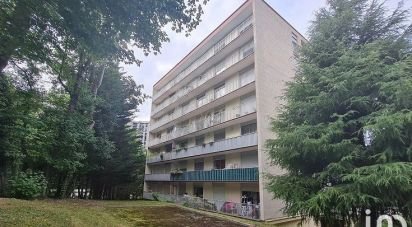 Appartement 3 pièces de 84 m² à Ris-Orangis (91130)