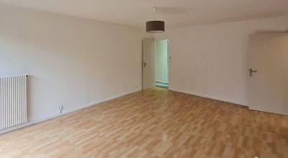 Appartement 3 pièces de 84 m² à Ris-Orangis (91130)