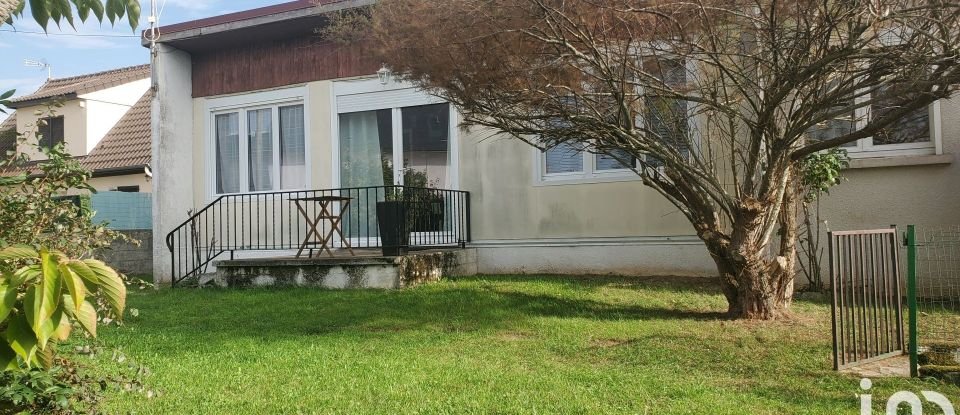 House 5 rooms of 85 m² in Saint-Mammès (77670)