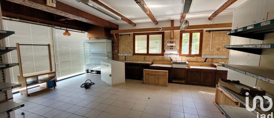 House 11 rooms of 445 m² in Thorame-Haute (04170)