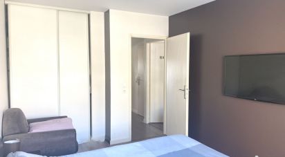 Apartment 3 rooms of 68 m² in Cenon (33150)