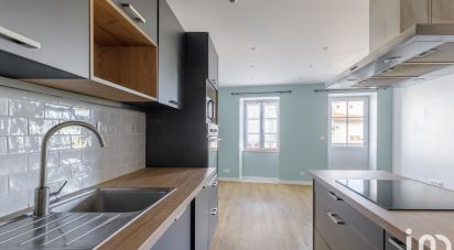 Apartment 3 rooms of 67 m² in Brindas (69126)