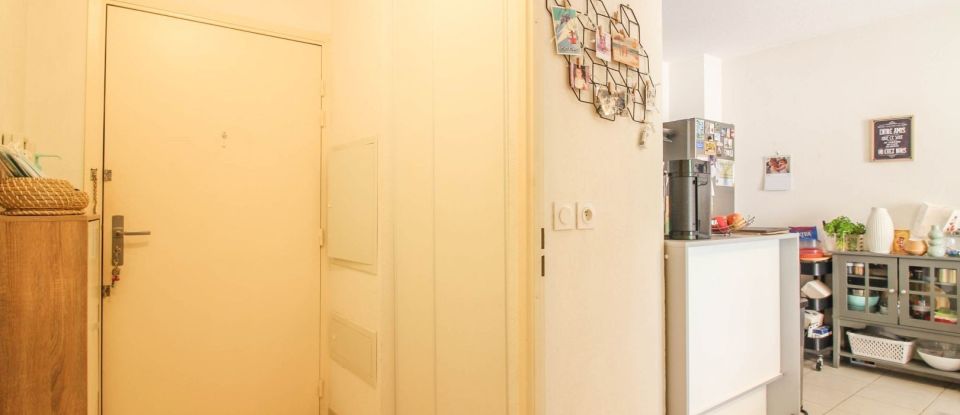 Apartment 2 rooms of 37 m² in Saint-André-de-la-Roche (06730)