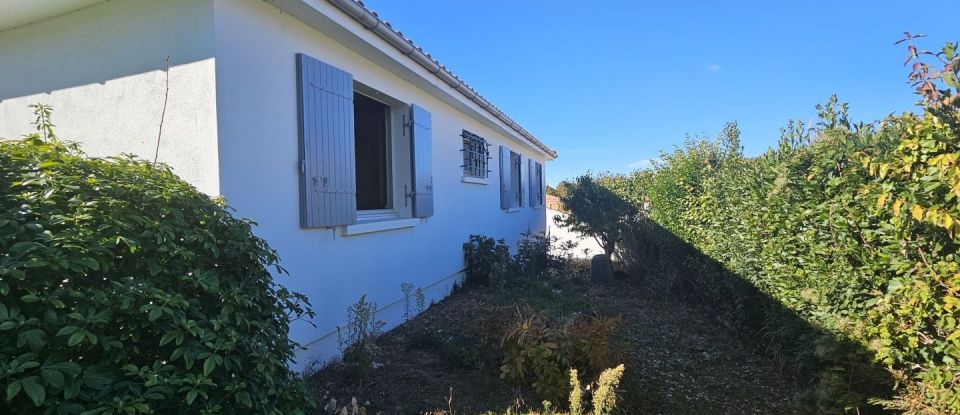 House 4 rooms of 90 m² in Soyaux (16800)