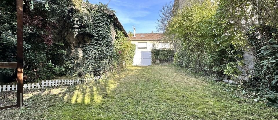 Land of 160 m² in Reims (51100)